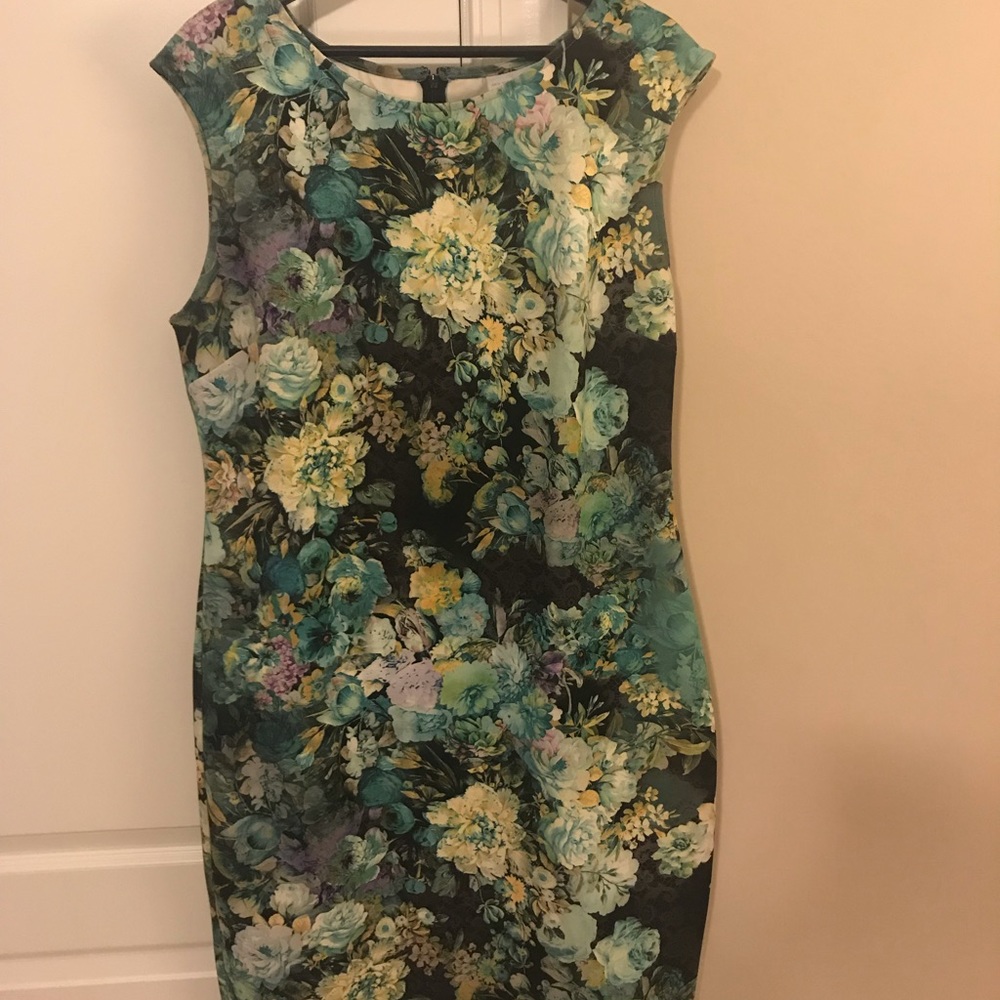 2 for 1 dresses!!!
